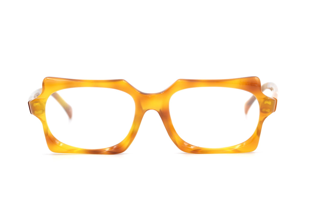 Pierre Cardin Amber